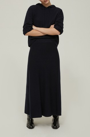 Zvončasto pleteno krilo