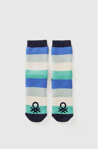 Patterned non-slip socks