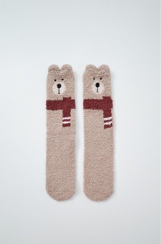 Fluffy socks with bear design