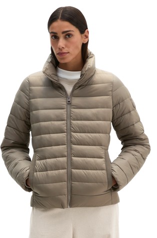 Water-repellent quilted jacket