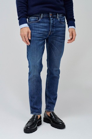 Slim fit jeans hlače s spranim videzom