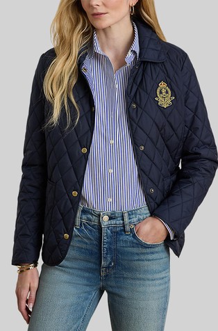 Prešita jakna z našitkom grba