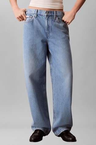 Relaxed Barrel Jeans