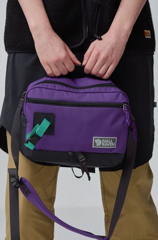 FJALLRAVEN Unisex Vardag vodoodbojna torba za čez ramo Škrlatna - Violette / Coal Black 6