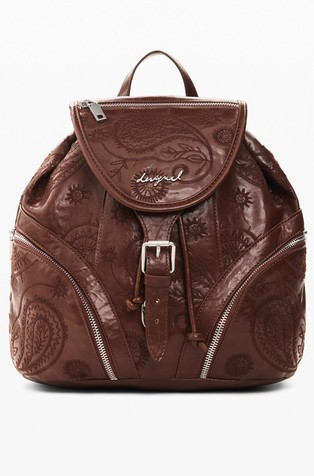 Manjši nahrbtnik iz umetnega usnja z vezeninami