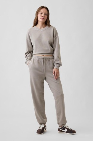 Oversized Wedge V-Neck Sweatshirt