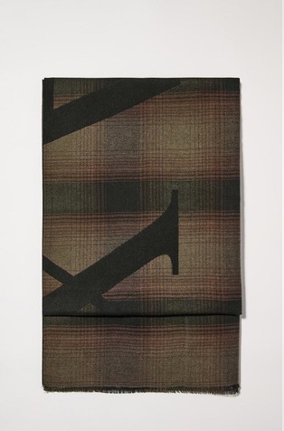 Jacquard logo stole