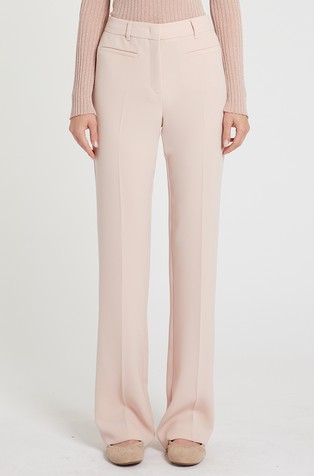 Hlače z rahlo zvončastimi hlačnicami