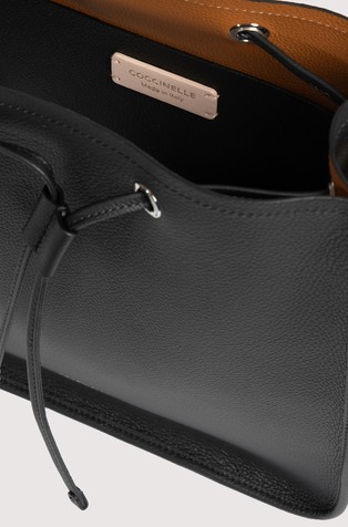 COCCINELLE Raquel leather bucket bag Black 3