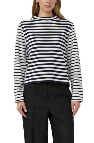 Pulover s črtastim vzorcem