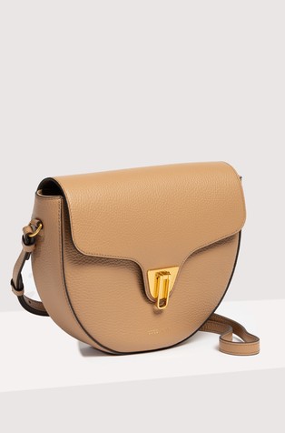 COCCINELLE Beat soft shoulder bag Light Brown 5