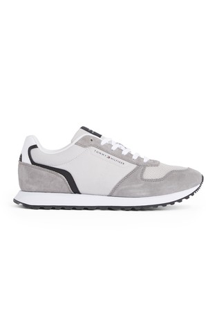 New Runner superge iz kombinacije materialov