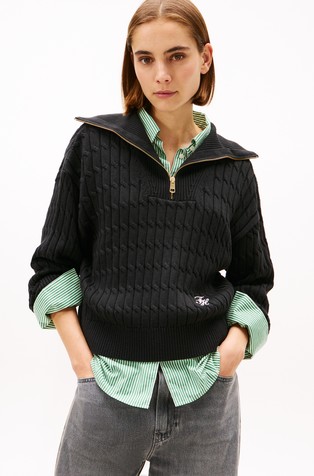 Relaxed Cable Knit Quarter-Zip Jumper