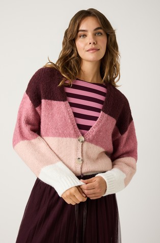 Pletena jopa z barvnimi bloki