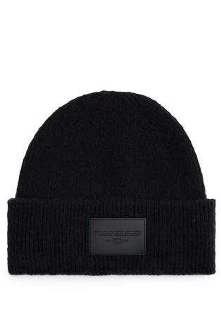 Rebrasto pletena volnena kapa