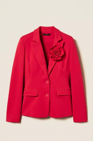 Suknjič s cvetlično broško