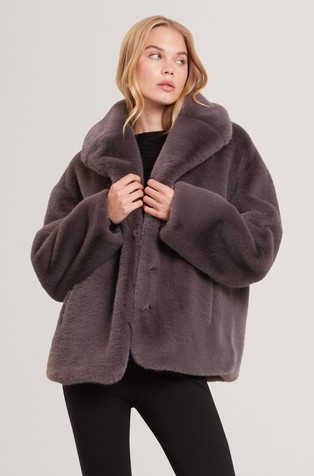 Jakna iz umetnega krzna