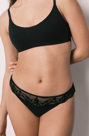 Spodnje hlačke iz modalne mešanice s čipko