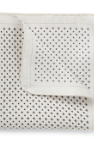 Silk pocket square with printed pattern