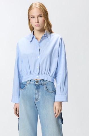 Cropped srajca s črtastim vzorcem in okrasnimi kamenčki