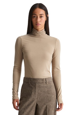 Slim-Fit Turtleneck in Stretch TENCEL™ Modal