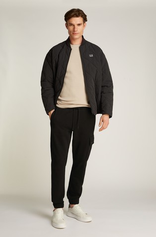 CALVIN KLEIN Bombažna trenirka z cargo žepom in logo našitkom Črna - Black 3