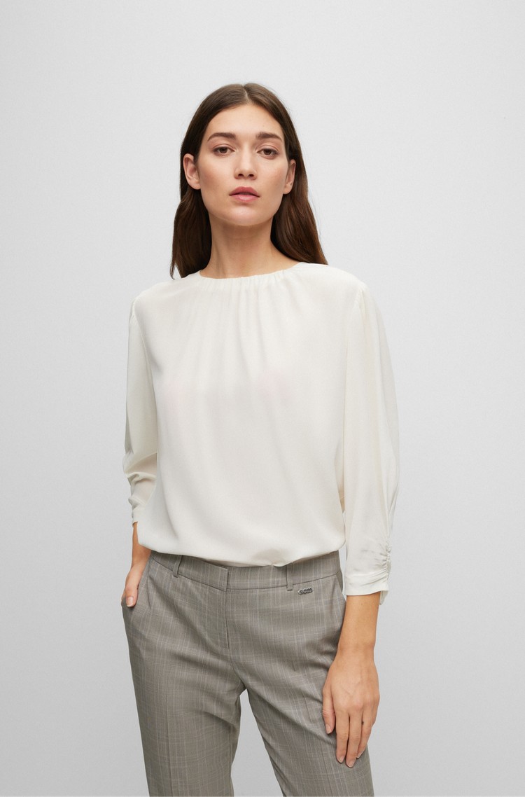 HUGO BOSS Regular fit svilena bluza brez ovratnika Bela - Open White 