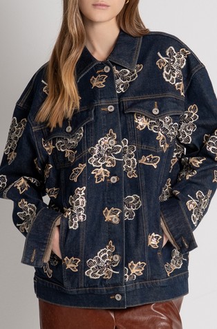 Oversized jackets made in denim with sequined embroidery