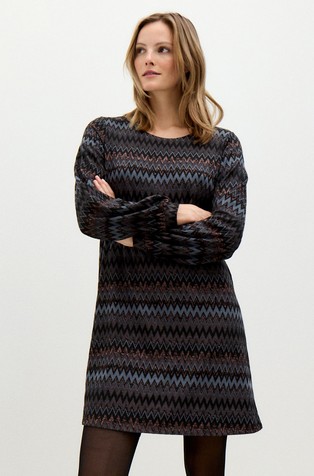 Vzorčasta obleka iz jerseya