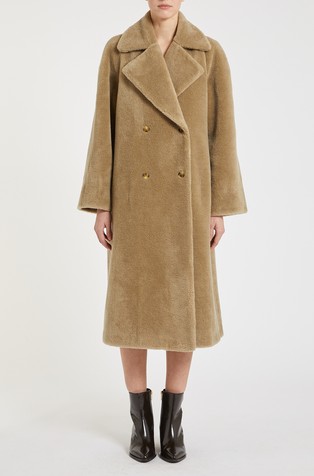 Plašč iz volnenega krzna