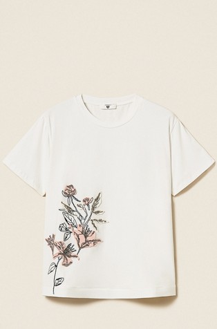 T-shirt with floral embroidery