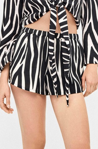 Kratke hlače z zebrastim vzorcem