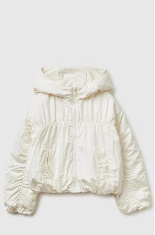 Prehodna bunda s kapuco in nabranimi šivi