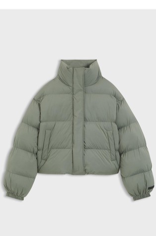 Water-repellent puffer jacket with stand collar