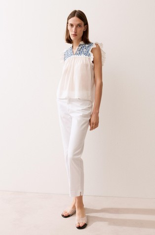 Cotton sleeveless blouse with embroidery