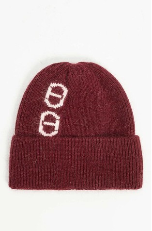 Knitted beanie