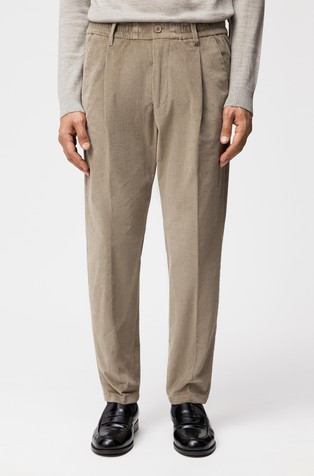 Regular fit hlače iz rebrastega žameta