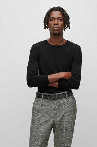 Virgin-wool sweater in a slim fit