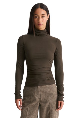 Slim-Fit Turtleneck in Stretch TENCEL™ Modal