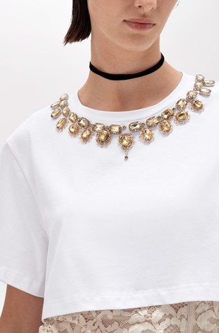 BLUGIRL Cropped majica z okrasnimi kamni in čipkastim topom Bela - White / Beige 3