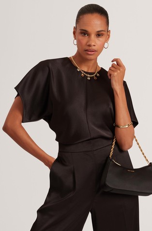 Satenasta bluza s širokimi rokavi