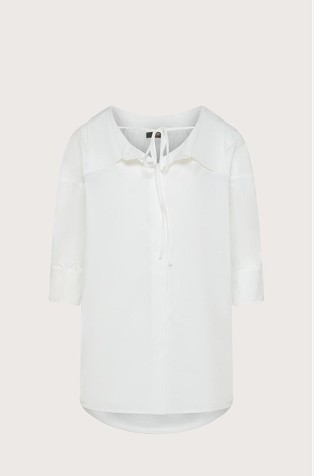 Loose shirt in plain stretch poplin