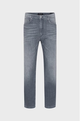 Regular fit jeans in soft-touch denim with used effects