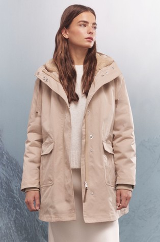 2-v-1 vodoodbojna parka s kapuco