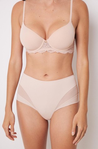 Shaping panty with tulle