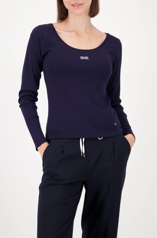 Majica z dolgimi rokavi in okrasnimi kamenčki