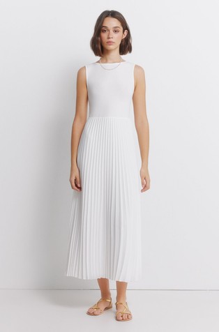 Dolga obleka iz kombinacije tkanin