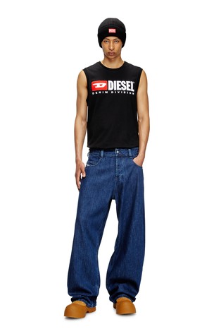 DIESEL Unisex relaxed fit jeans hlače - 1997 D-Enim 0DBDX Modra - Dark Blue 4