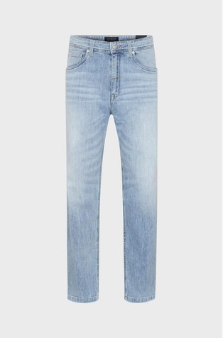 Regular fit jeans in stretch denim with used effects