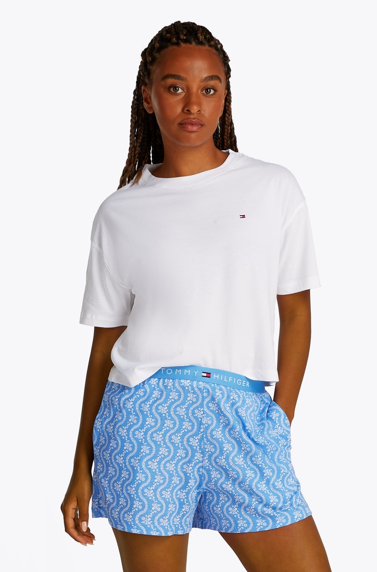 TOMMY HILFIGER Pižama s kratkimi rokavi in vzorčastimi kratkimi hlačami Večbarvna - White / Blue 